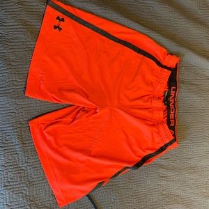 Men’s under armour athletic shorts